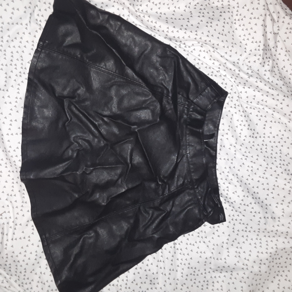 Leather skirt